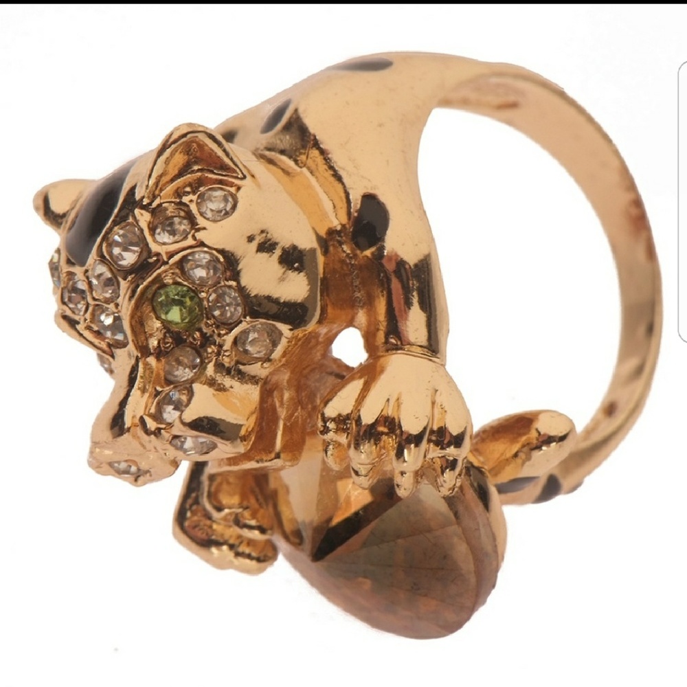 Leapord Swarovski statement ring